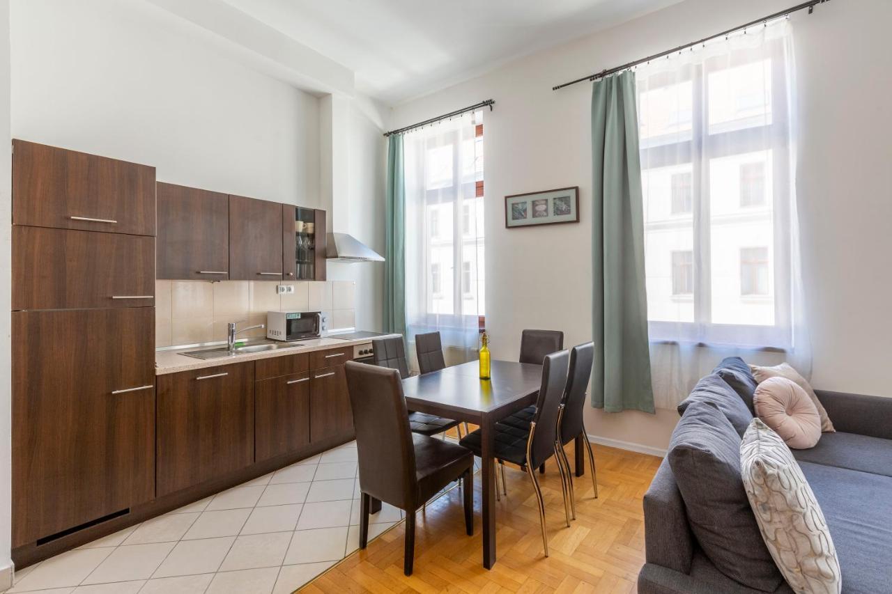 Central Gozsdu Aparment By Quentin Homes بودابست المظهر الخارجي الصورة
